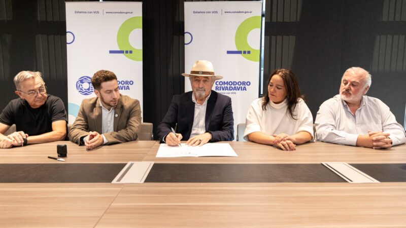 Othar firmó el convenio para generar distribución comunitaria de energía renovable en Comodoro