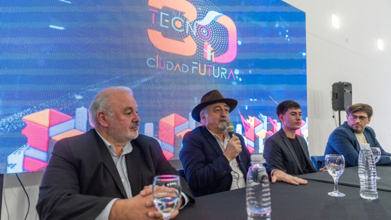 Othar inauguró el Festival 3D Tecno en el Centro de información Pública