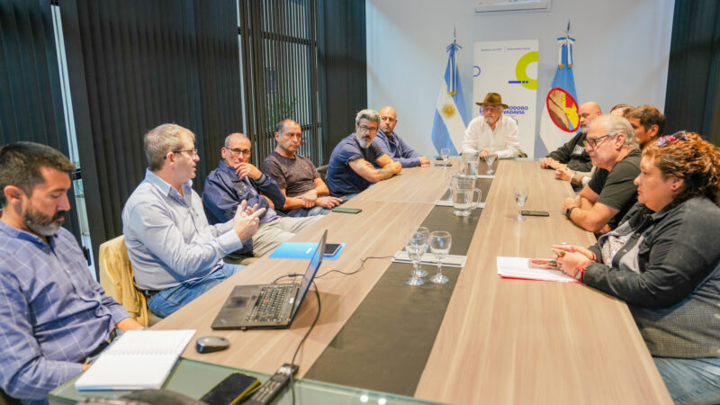 Othar se reunió con vecinos y Camuzzi por la red de gas afectada por el cerro Hermitte