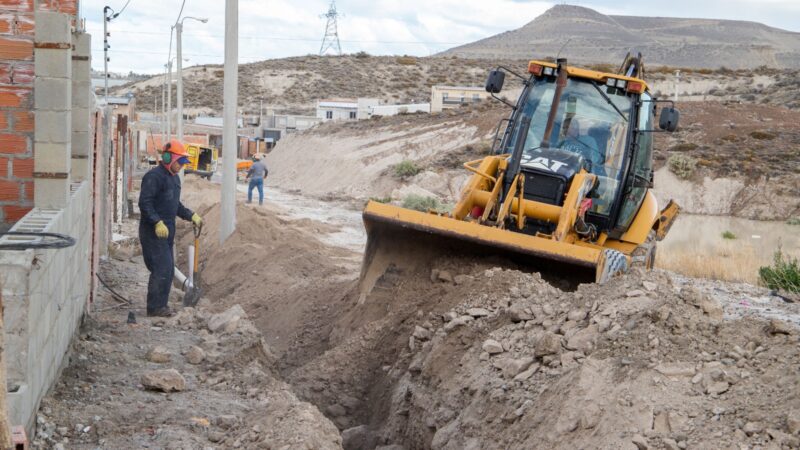 El Municipio amplía la red de gas del barrio Las Orquídeas y sigue instalando servicios en la ciudad