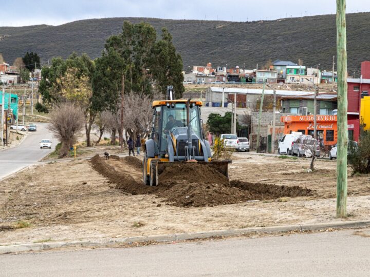 Avanza la construcción de un paseo peatonal en el barrio Máximo Abásolo