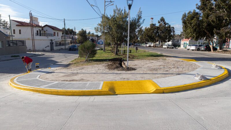 Con la instalación de nuevas luminarias, se reacondicionó el boulevard de calle Petrolero San Lorenzo