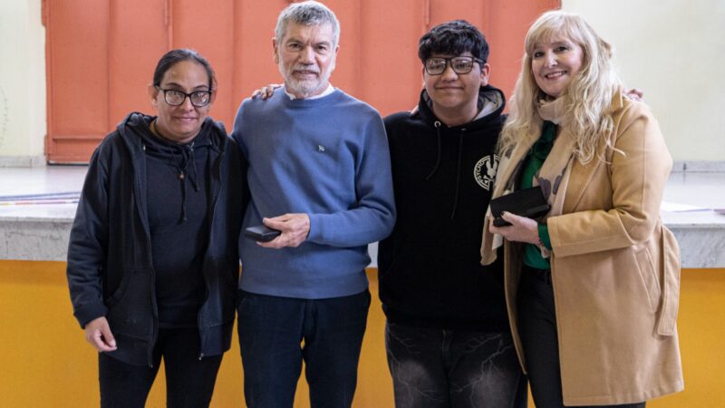 Con la segunda entrega del año, Salud Municipal otorgó 1255 pares de lentes recetados