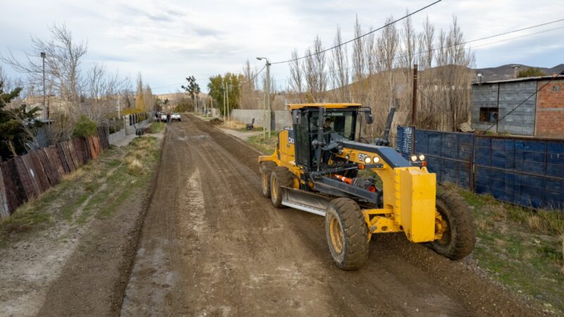 El Municipio intensifica los trabajos de mantenimiento vial para garantizar la transitabilidad durante el invierno