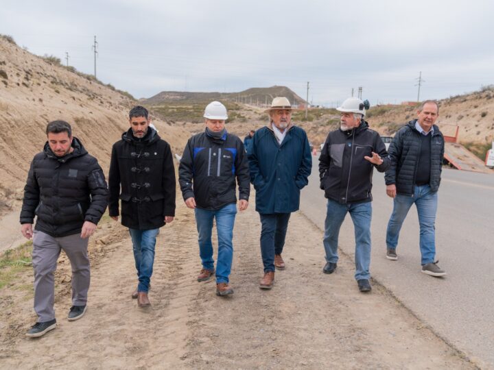 Othar supervisó el inicio del plan de obras eléctricas en el Camino Roque González
