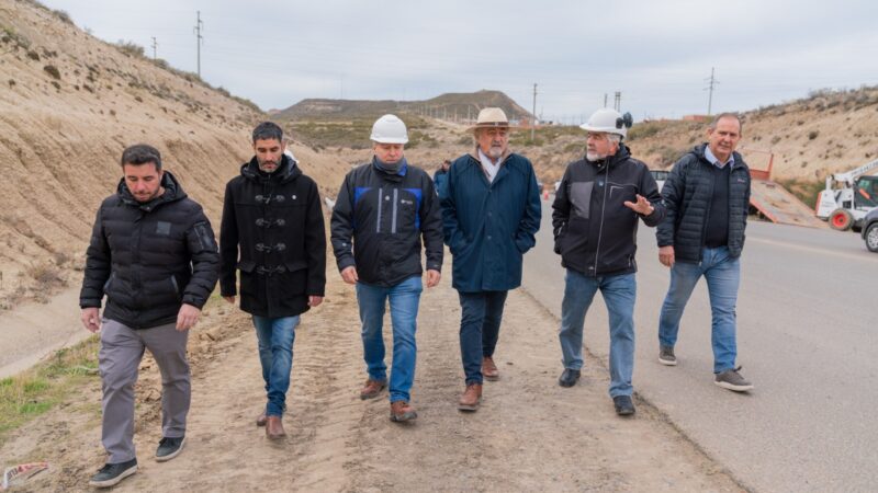Othar supervisó el inicio del plan de obras eléctricas en el Camino Roque González