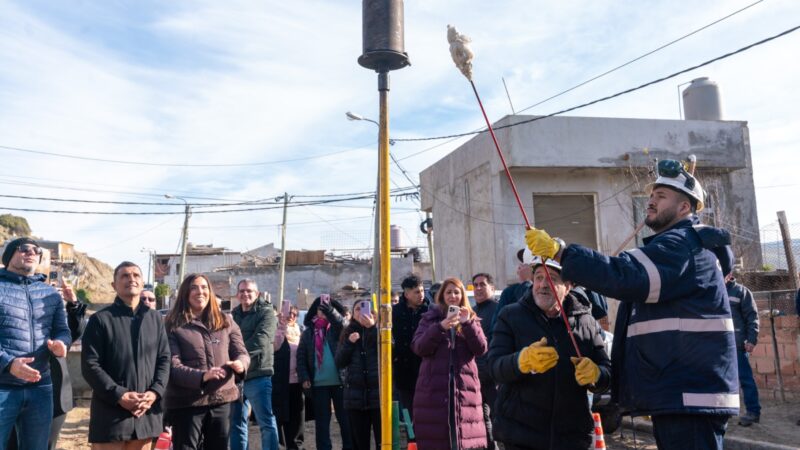 Othar inauguró la primera etapa de la ampliación de la red de gas de barrio Abel Amaya