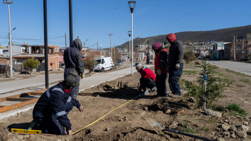 Se intensifican las tareas de reacondicionamiento en espacios públicos de cara a la llegada de la primavera