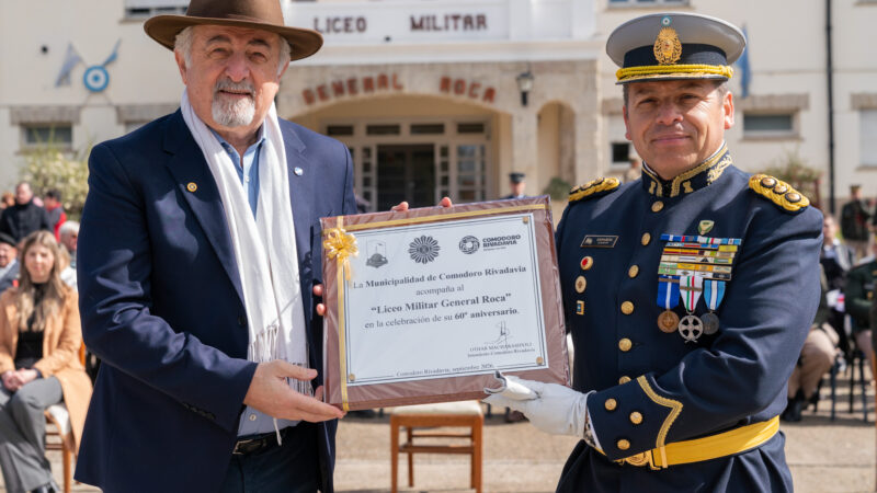 Othar acompañó el acto por el 60° aniversario del Liceo Militar General Roca