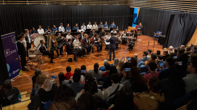Con gran éxito se presentó el Coro de Campanas y la Banda Sinfónica de la UAP