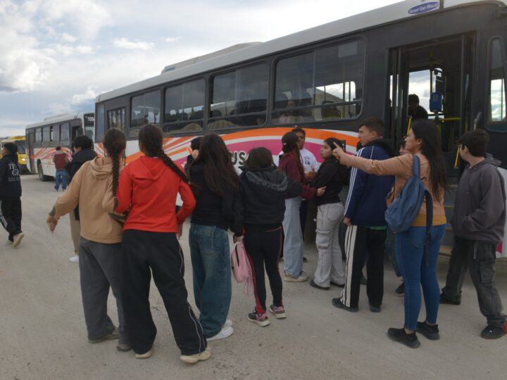 El Municipio garantizó transporte urbano gratuito para que los estudiantes participen de EduCO 2026