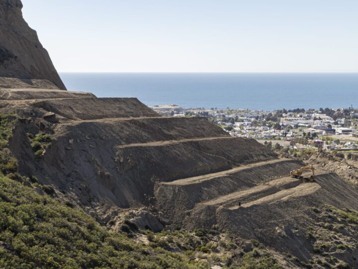 El Municipio dio inicio a la segunda etapa del aterrazamiento del cerro Hermitte