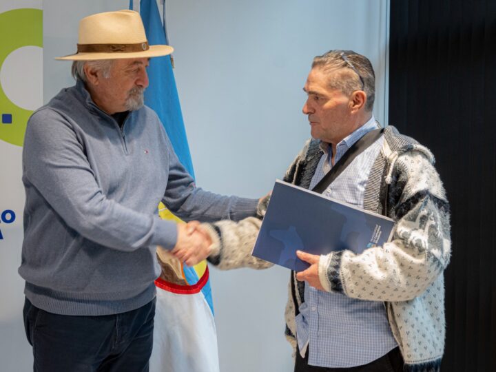 Othar entregó 50 viviendas modulares con terreno a vecinos afectados por el Hermitte